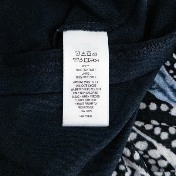 Tahari Blouse Womens Medium Black 3/4 Sleeve Abstract Print Semi-Formal Casual - Picture 8 of 8